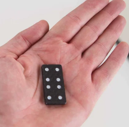 Dominó Bls Pequeno Em Madeira Com Estojo